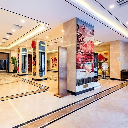 Beijing Feitian Hotel Экстерьер фото