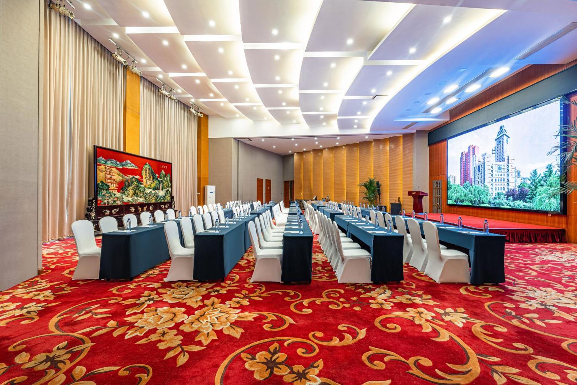 Beijing Feitian Hotel Экстерьер фото
