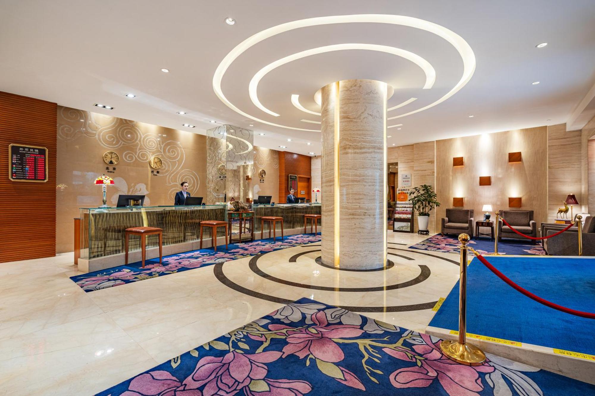 Beijing Feitian Hotel Экстерьер фото