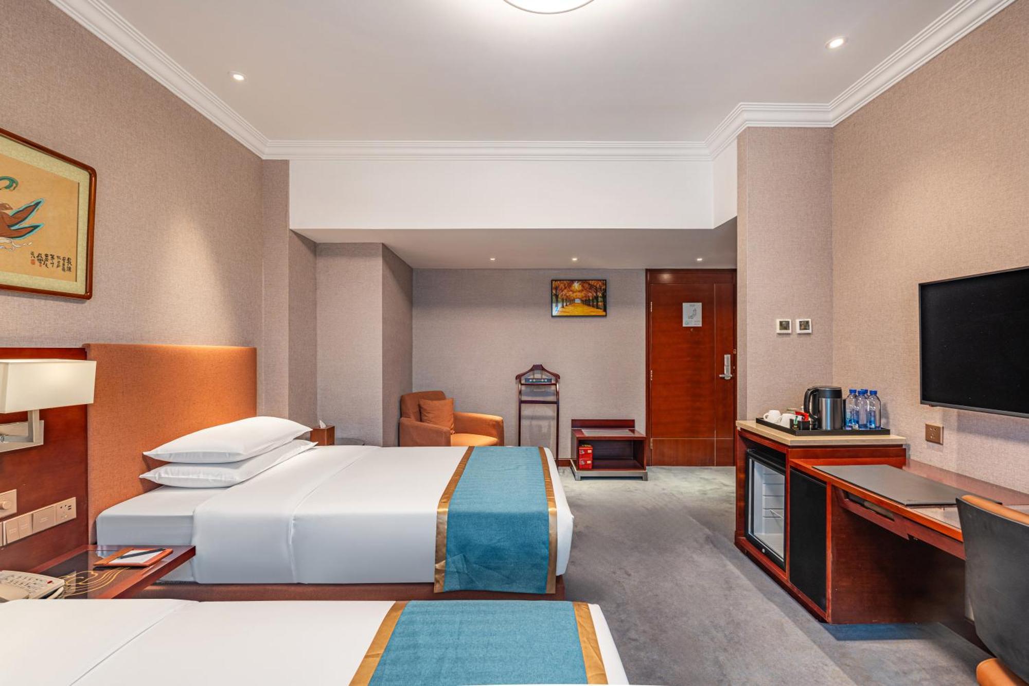 Beijing Feitian Hotel Экстерьер фото
