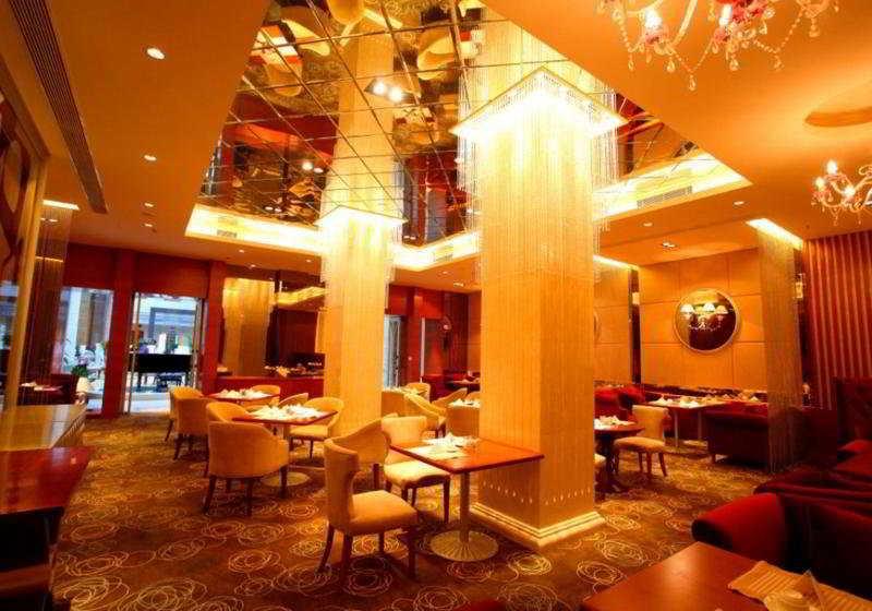 Beijing Feitian Hotel Экстерьер фото